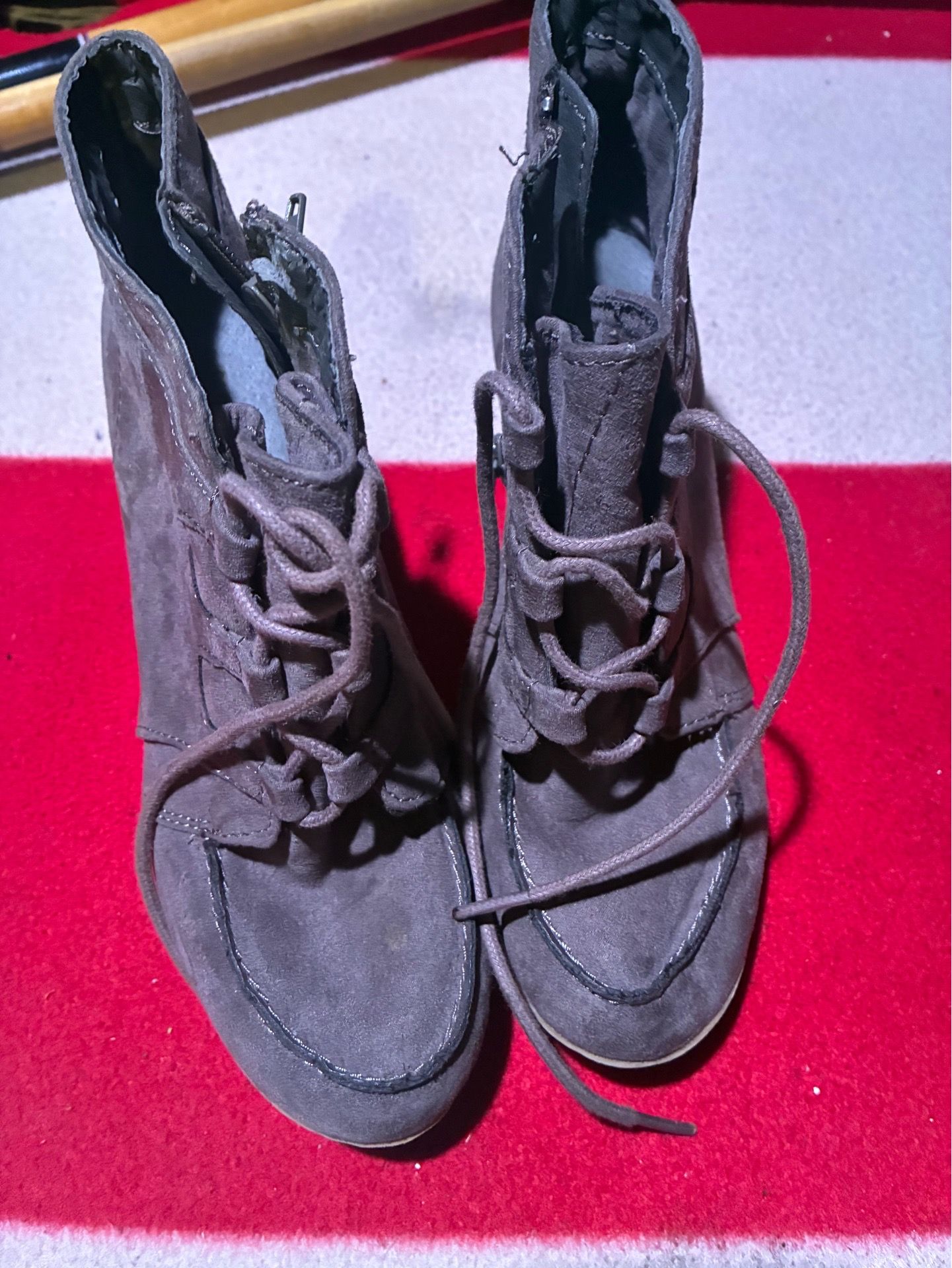 Maurice’s Gray Suede Woman Ankle Boots - photo 4