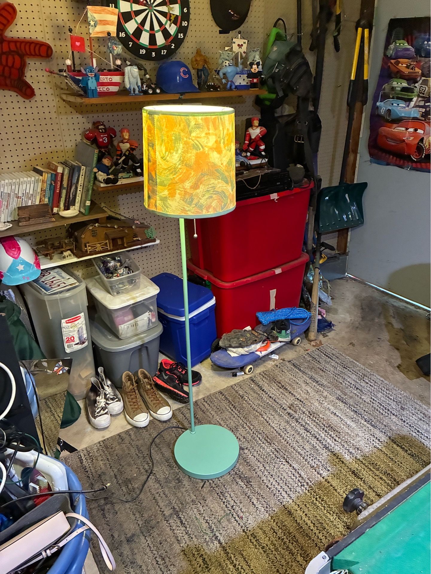 Floor lamp