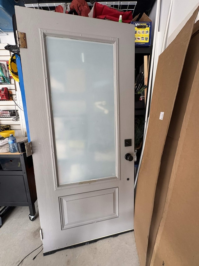 Fiberglass Exterior Door 36x80 - 3/4 Lite Glass, Hardware Incl - photo 4