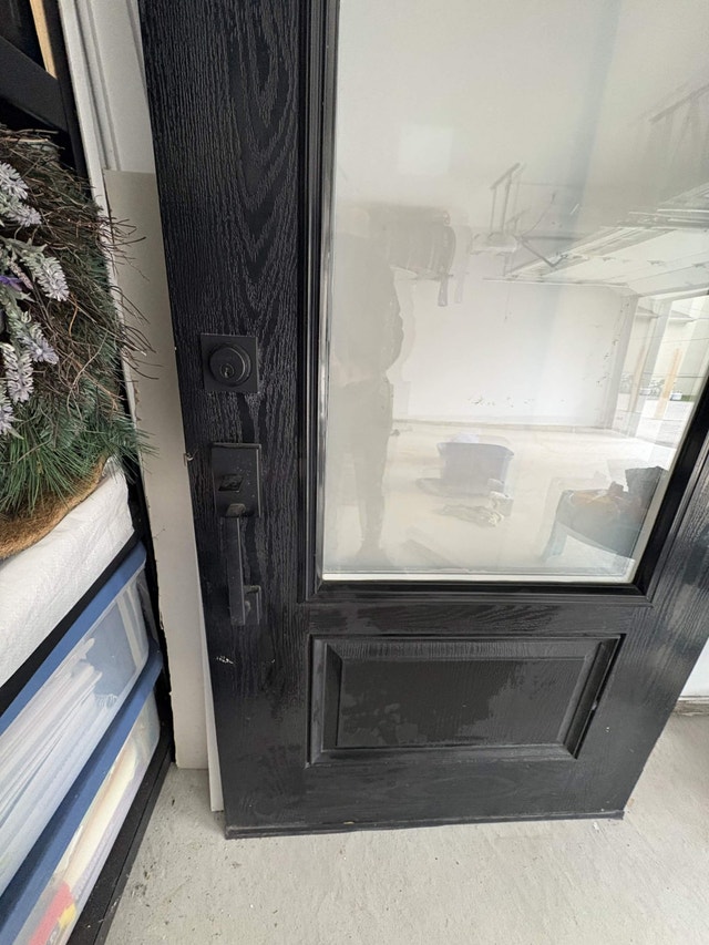 Fiberglass Exterior Door 36x80 - 3/4 Lite Glass, Hardware Incl - photo 5