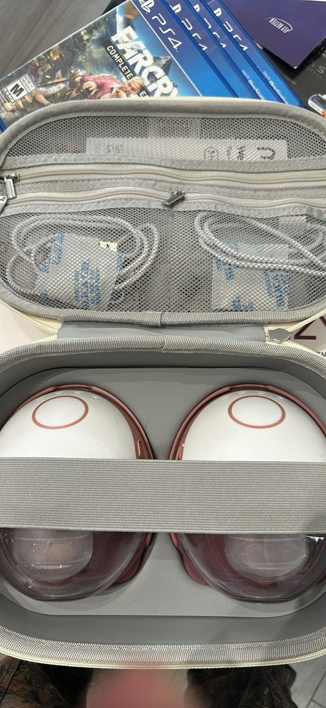 Momcozy M6 Mobile Style Hands-Free Breast Pump - photo 4