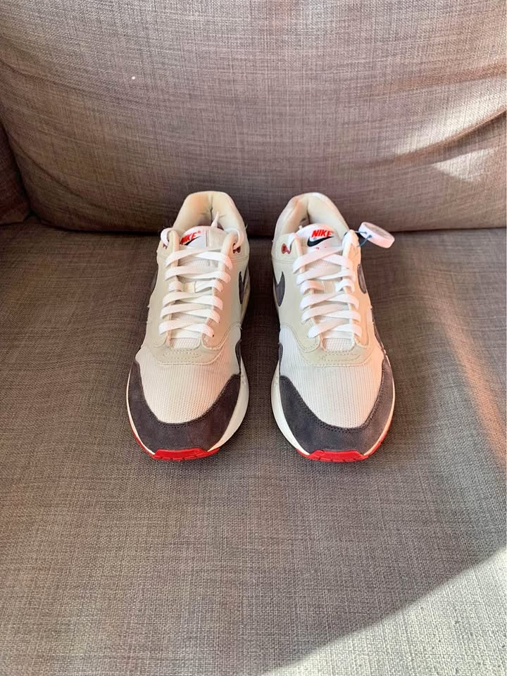 Used 2017 Nike Air Max 1 Anniversary Obsidian