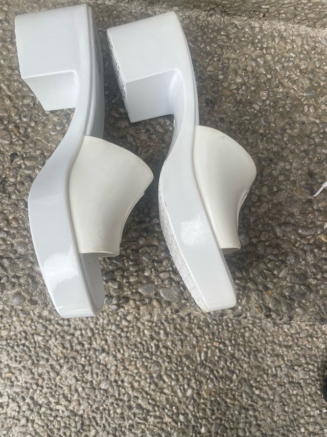 The Wishbone Collection Platform Sandals - photo 4