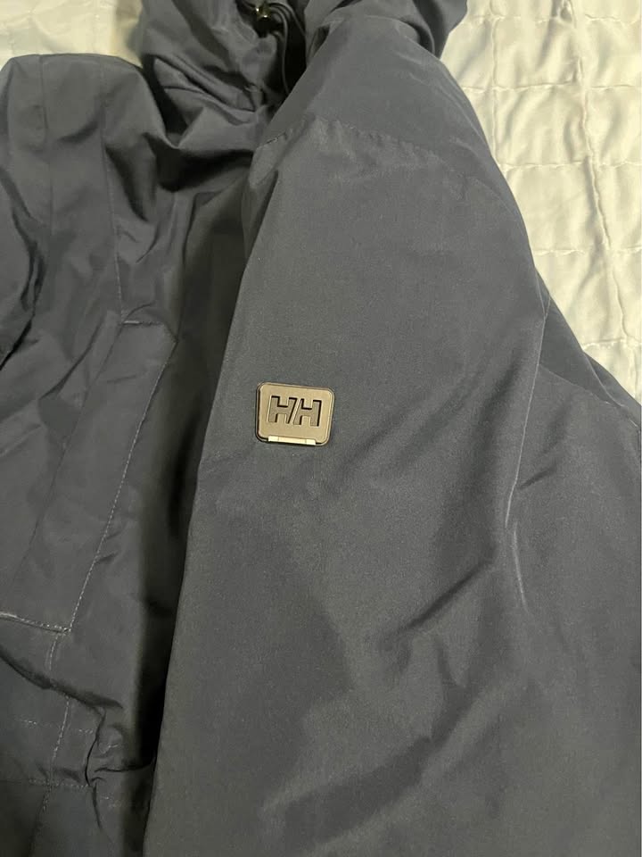 New HellyHansen winter jacket- Move out sale