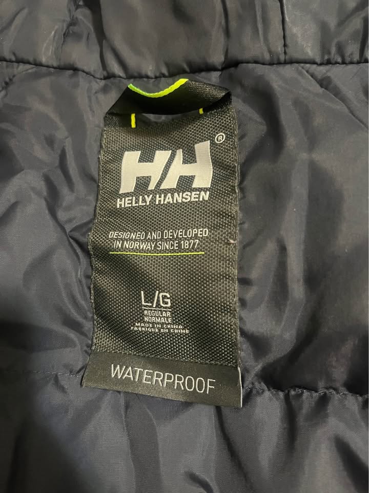 New HellyHansen winter jacket- Move out sale - photo 3