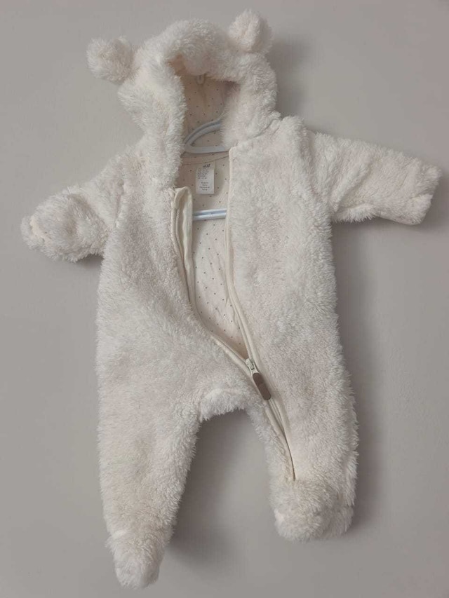 H&M Baby Fuzzy Hooded Snowsuit – Newborn (0–1 Month) - photo 2