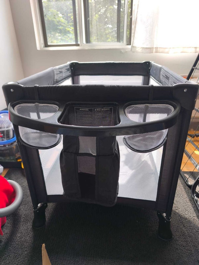 Foldable Harmony Play & Go All-in-One Playard, Black