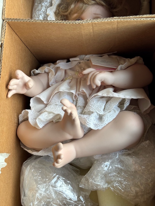 Collectible porcelain doll Baby Bo Peep - photo 2