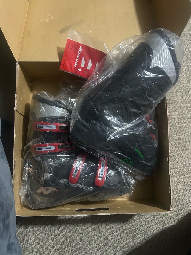 Brand New Nordica GP TJ Super Junior Ski Boots - photo 5