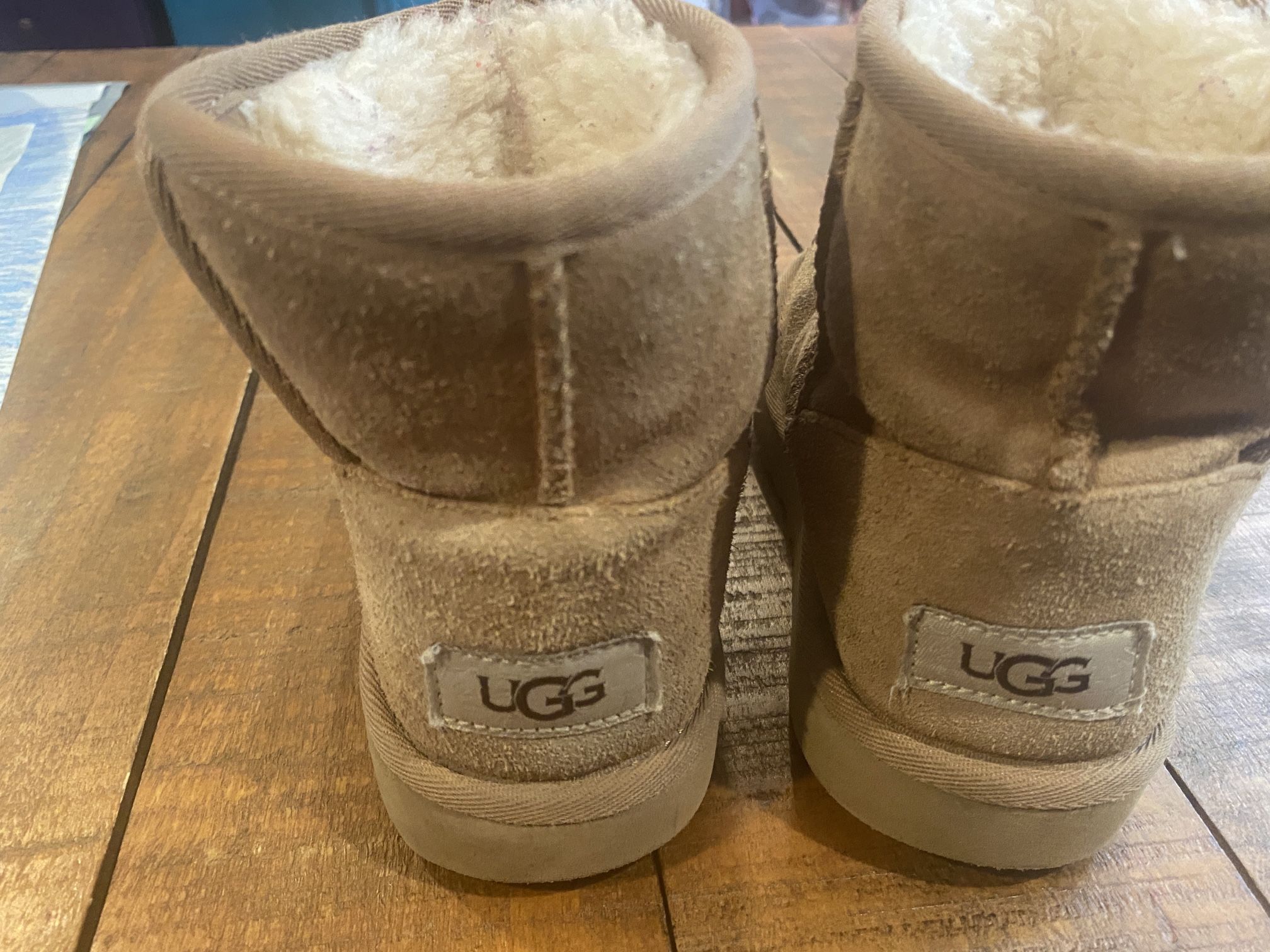 Girls UGG Boots With Side Snap “Jona” Style - Size 1 - photo 3