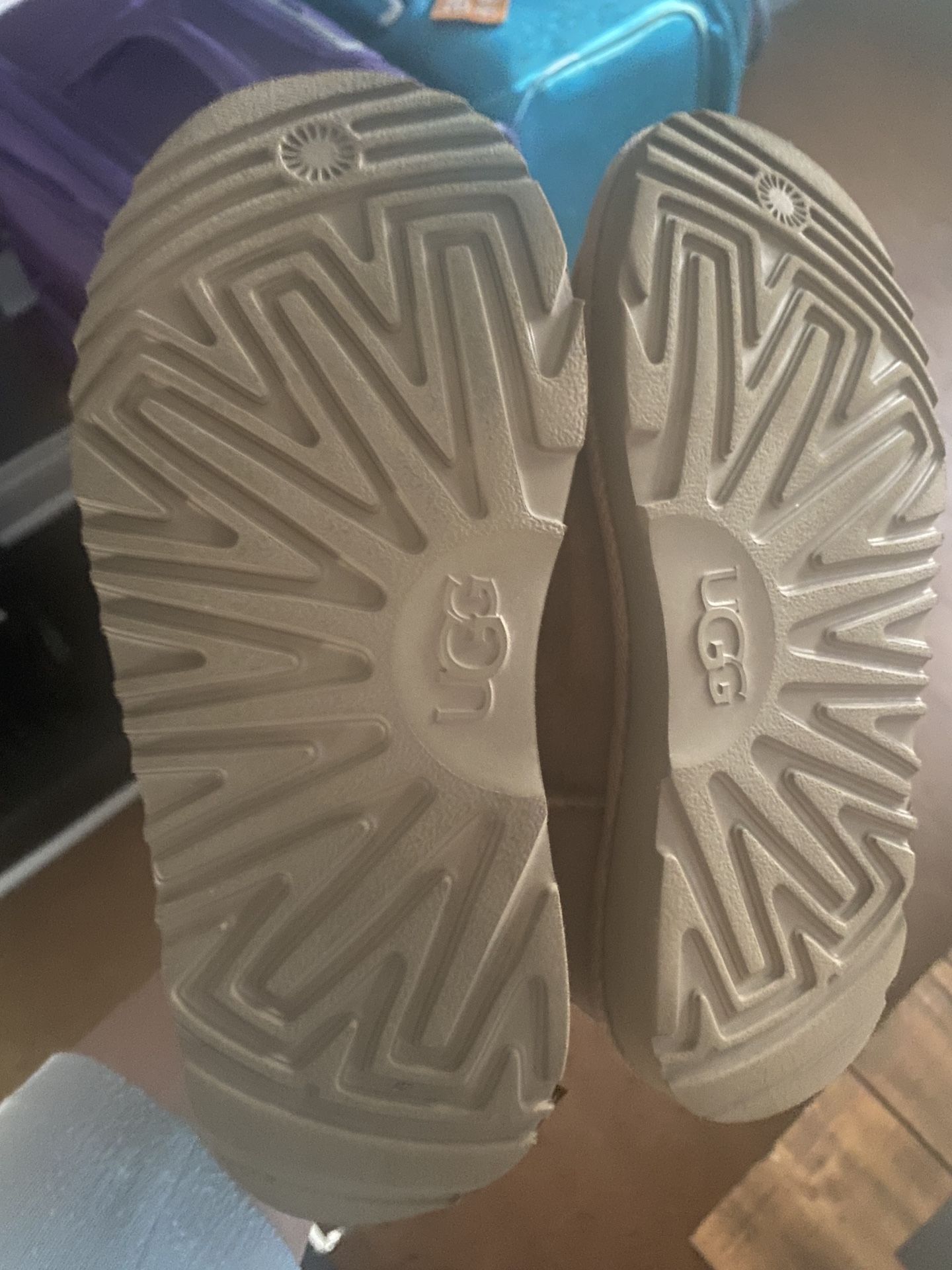 Girls UGG Boots - photo 2