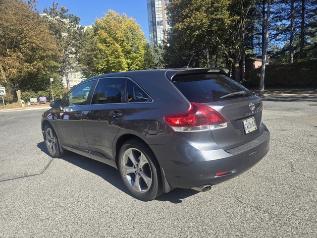 2013 Toyota Venza AWD + Remote Str + Winter Tires - photo 3
