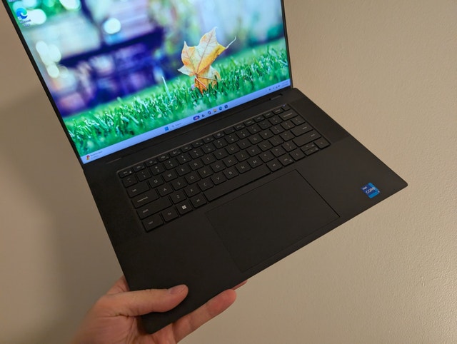 Dell Precision 5680 — i7-13800H / 32GB RAM / 1TB SSD / RTX A1000 - photo 2