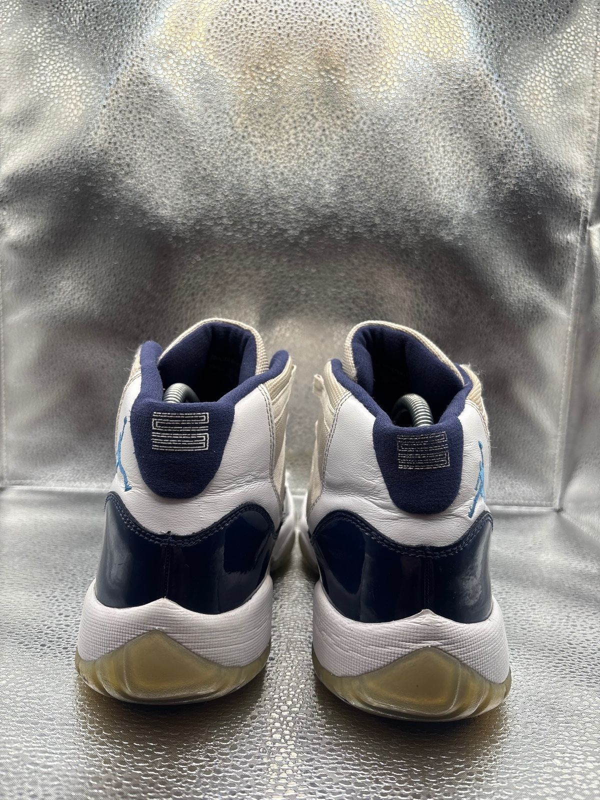 Air Jordan 11 Retro Win Like 82 UNC GS - photo 4
