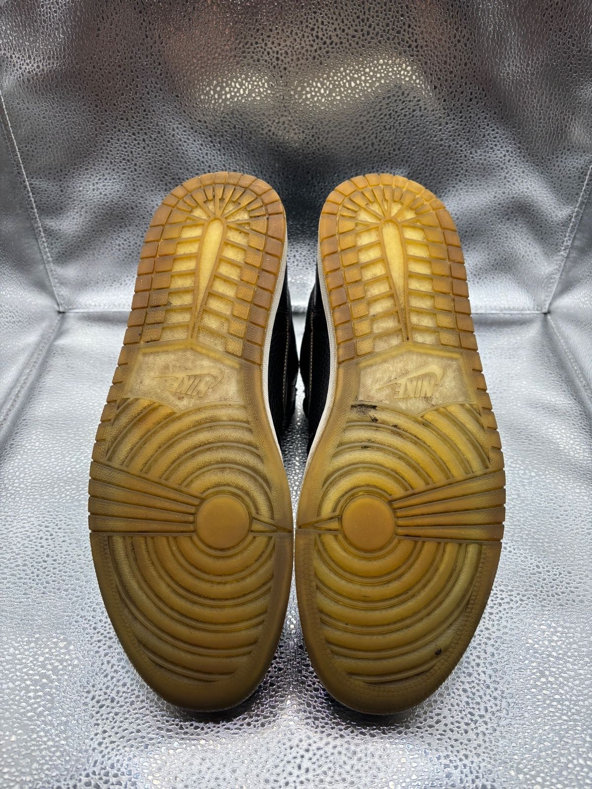 Air Jordan 1 Retro High OG 'City of Flight' - photo 3