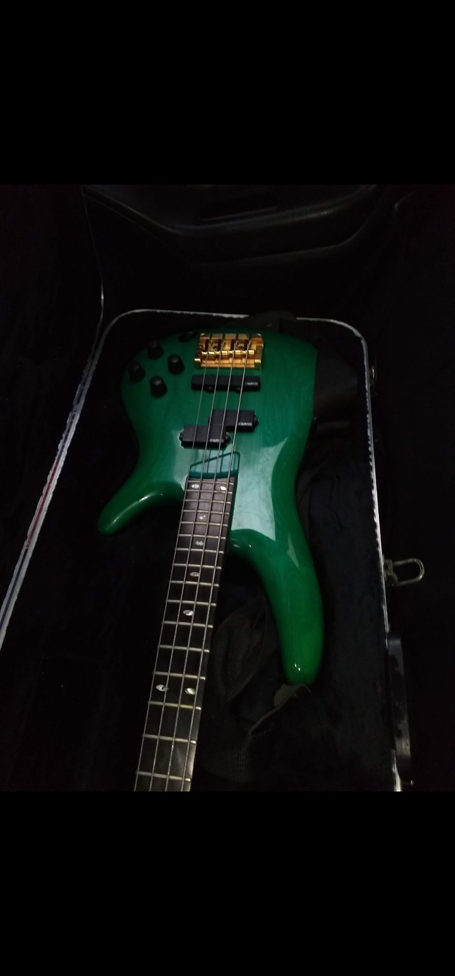 Ibanez sr950 bass