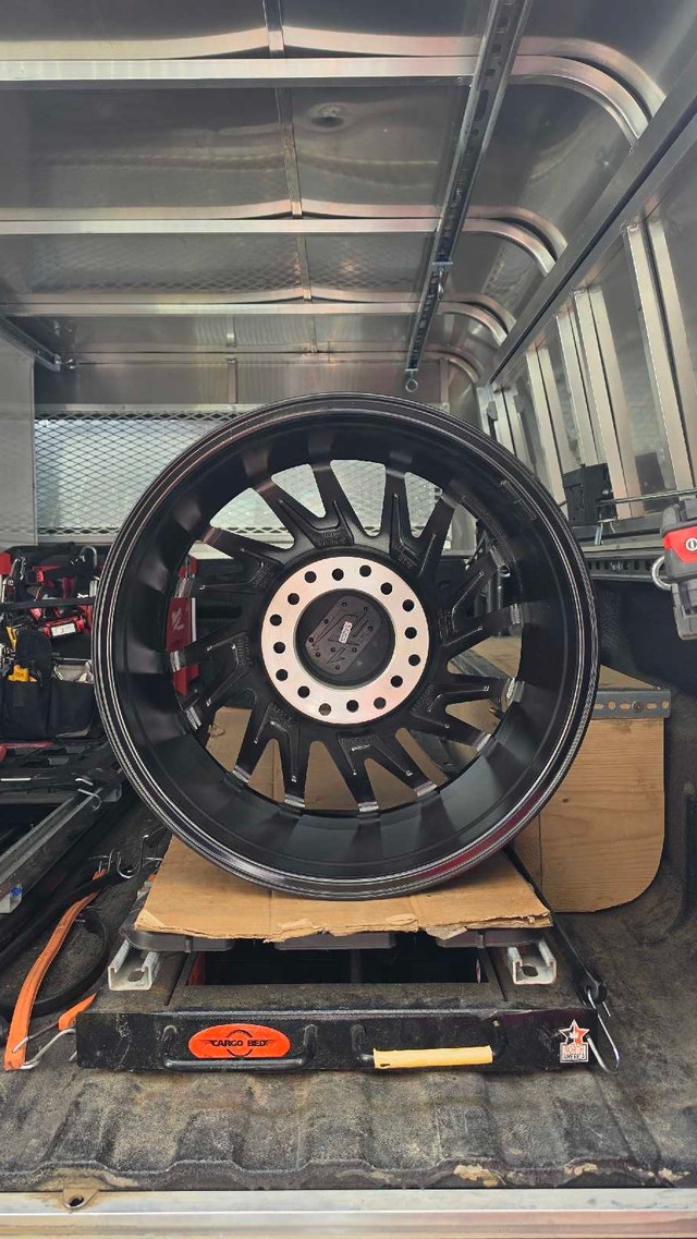 20" GT OFF-ROAD Tomahawk Wheels - photo 2