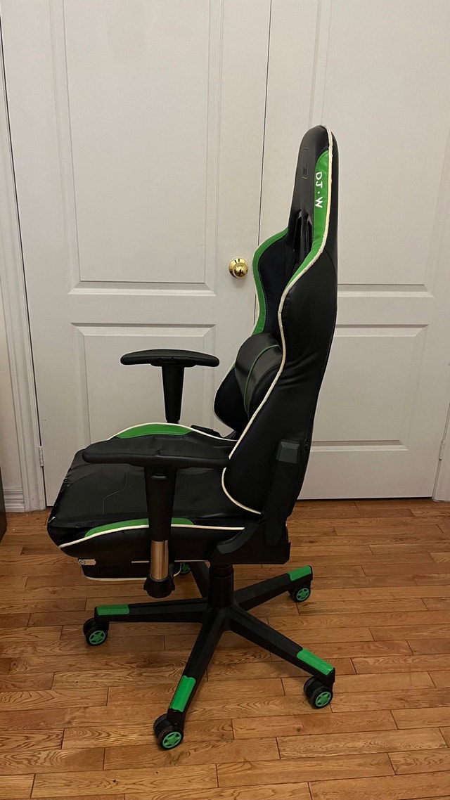 Gaming Chair with Foot Rest - photo 2