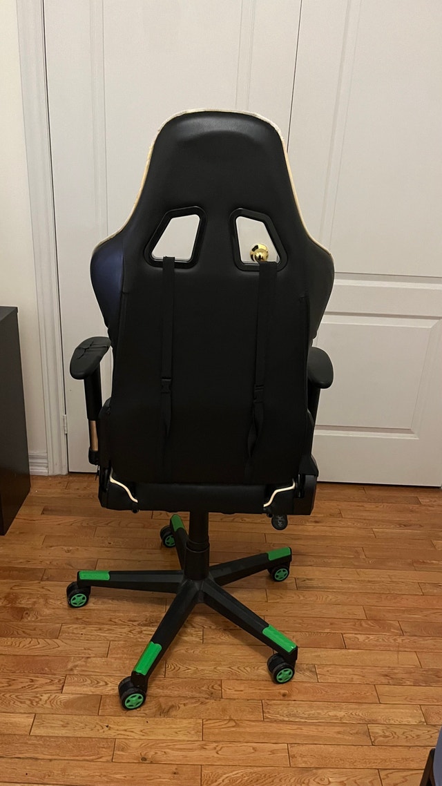 Gaming Chair with Foot Rest - photo 4