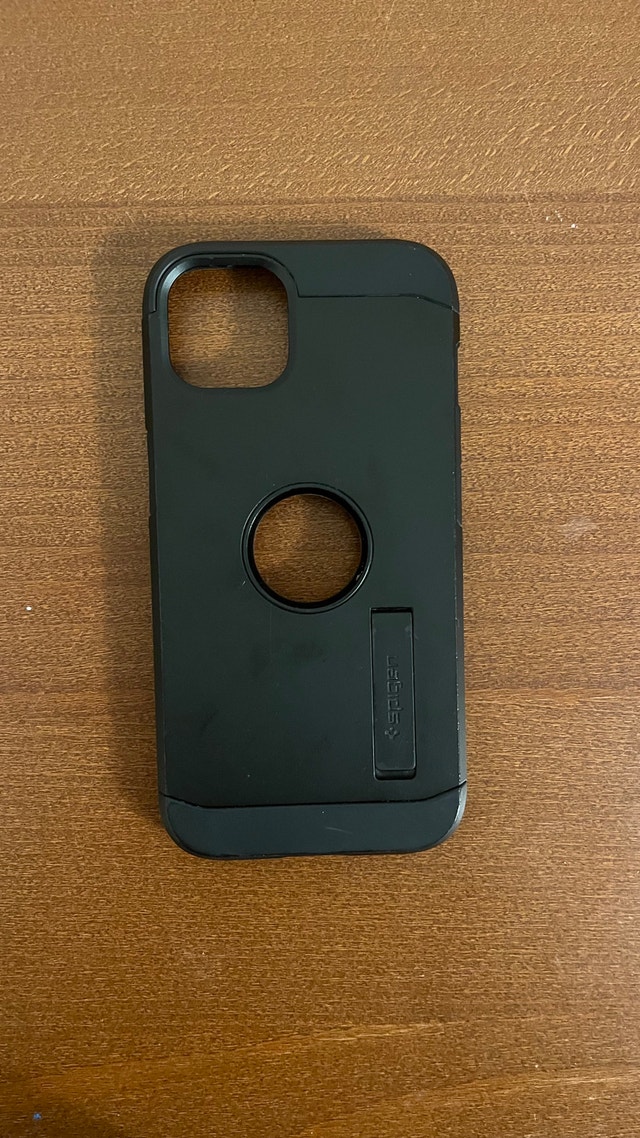 Spigen iPhone 13 Case