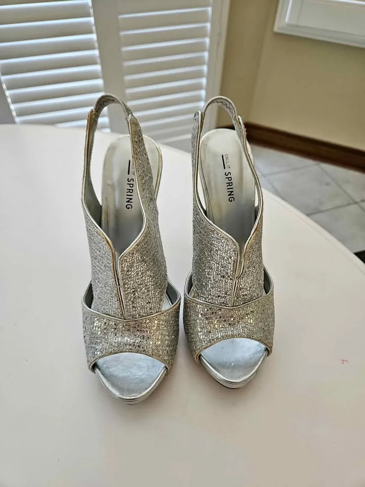 Womens Silver Sandal Heels - Size 7 thumbnail