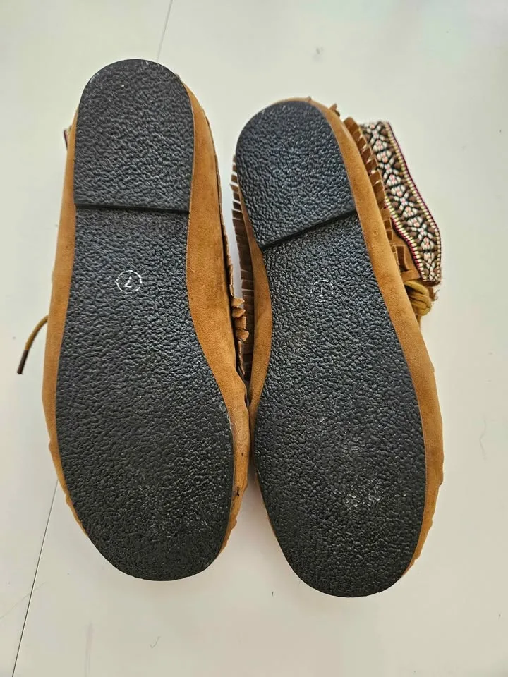 Womens Brown Moccasin-Style Boots - Size 7 image indicator(5)