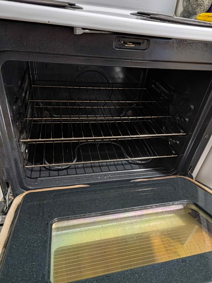 Maytag Electric Coil Stove - photo 2