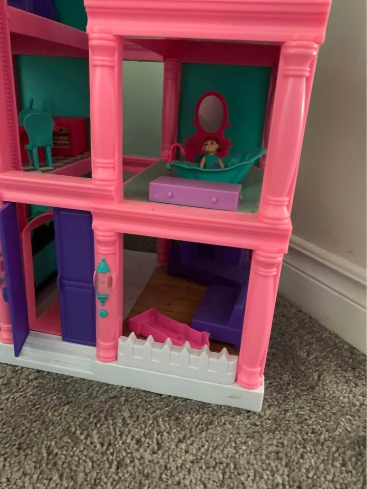 Dollhouse - photo 2