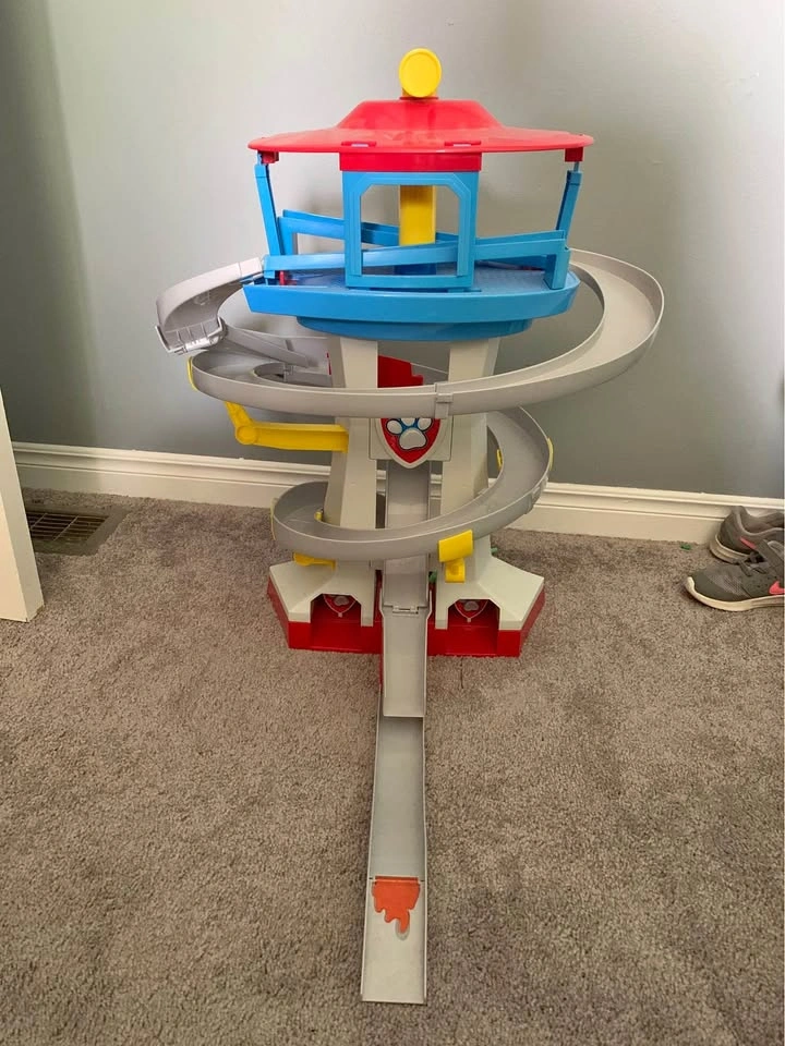 Paw Patrol, True Metal Adventure Bay Rescue Way Playset