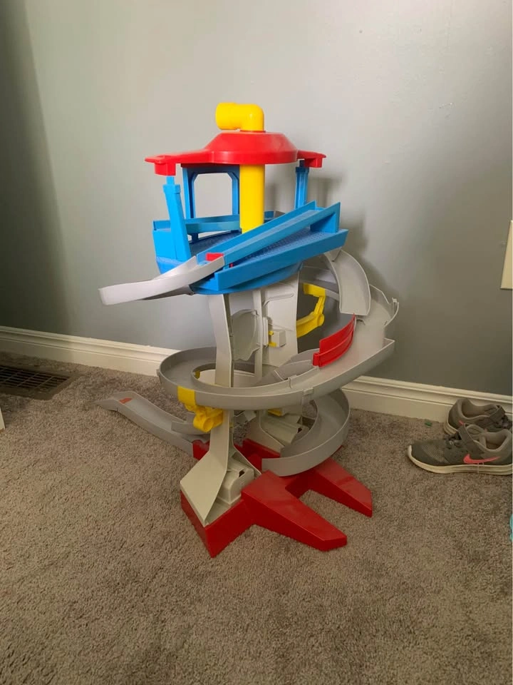 Paw Patrol, True Metal Adventure Bay Rescue Way Playset - photo 3