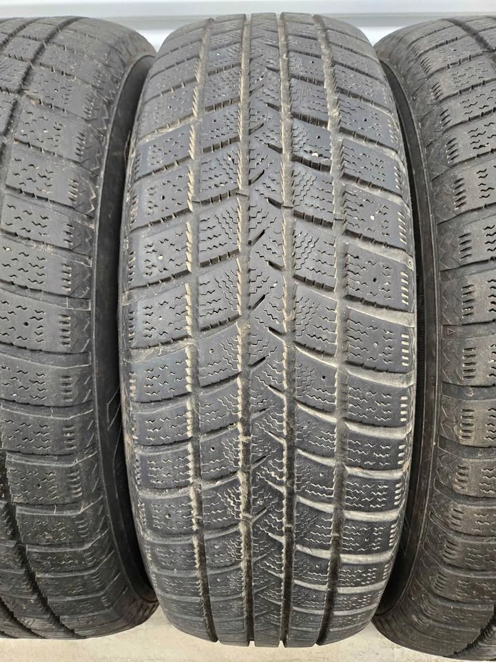 Goodyear Winter Tires 225/65/17 - photo 3