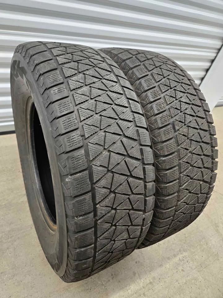 265/70R17 Bridgestone Blizzak Winter Tires - photo 3