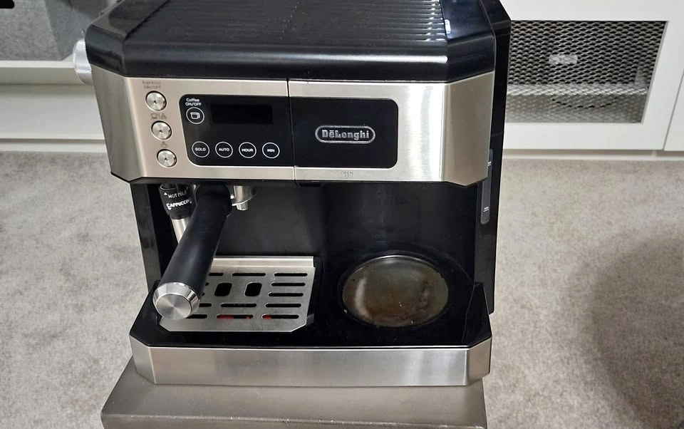 De’Longhi COM532M All-in-One Coffee & Espresso Maker