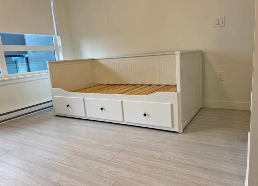 HEMNES Daybed with 3 Drawers