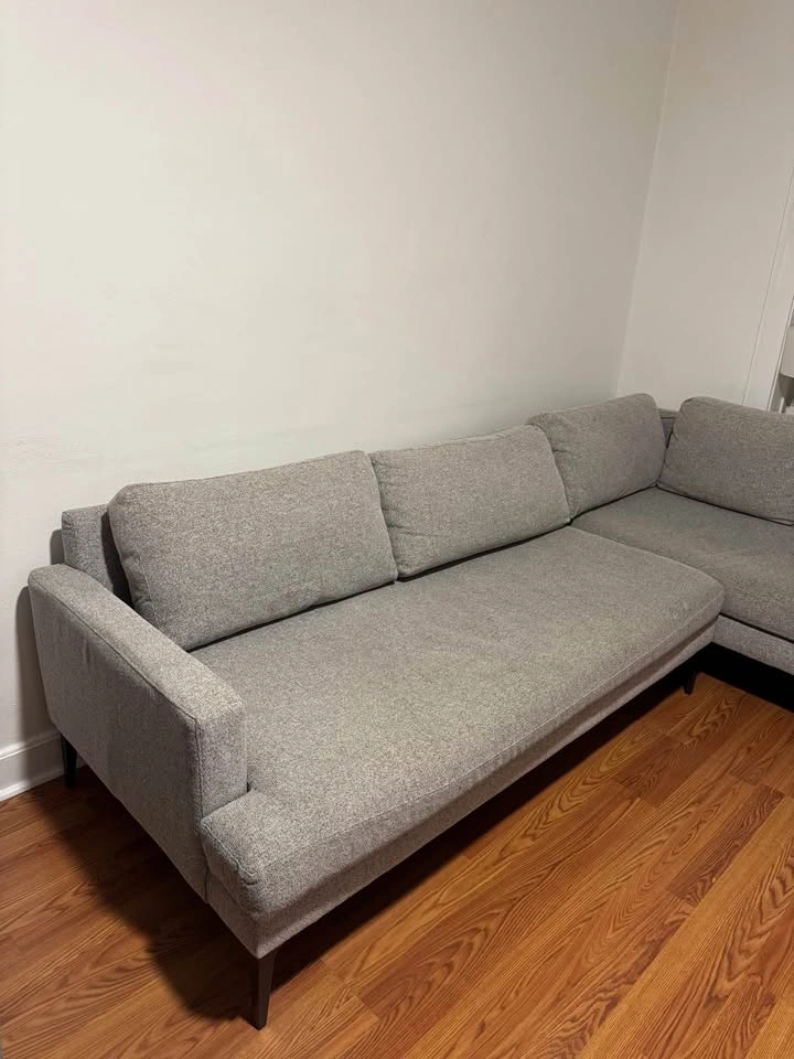 Gray sectional couch - photo 5