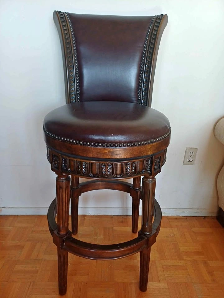 SINGLE Tall wooden swivel chair