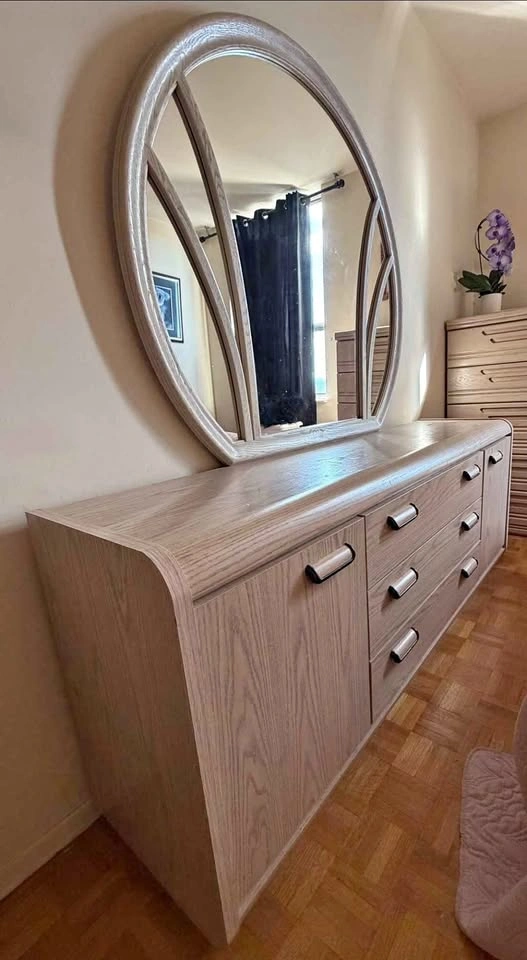 Bedroom set