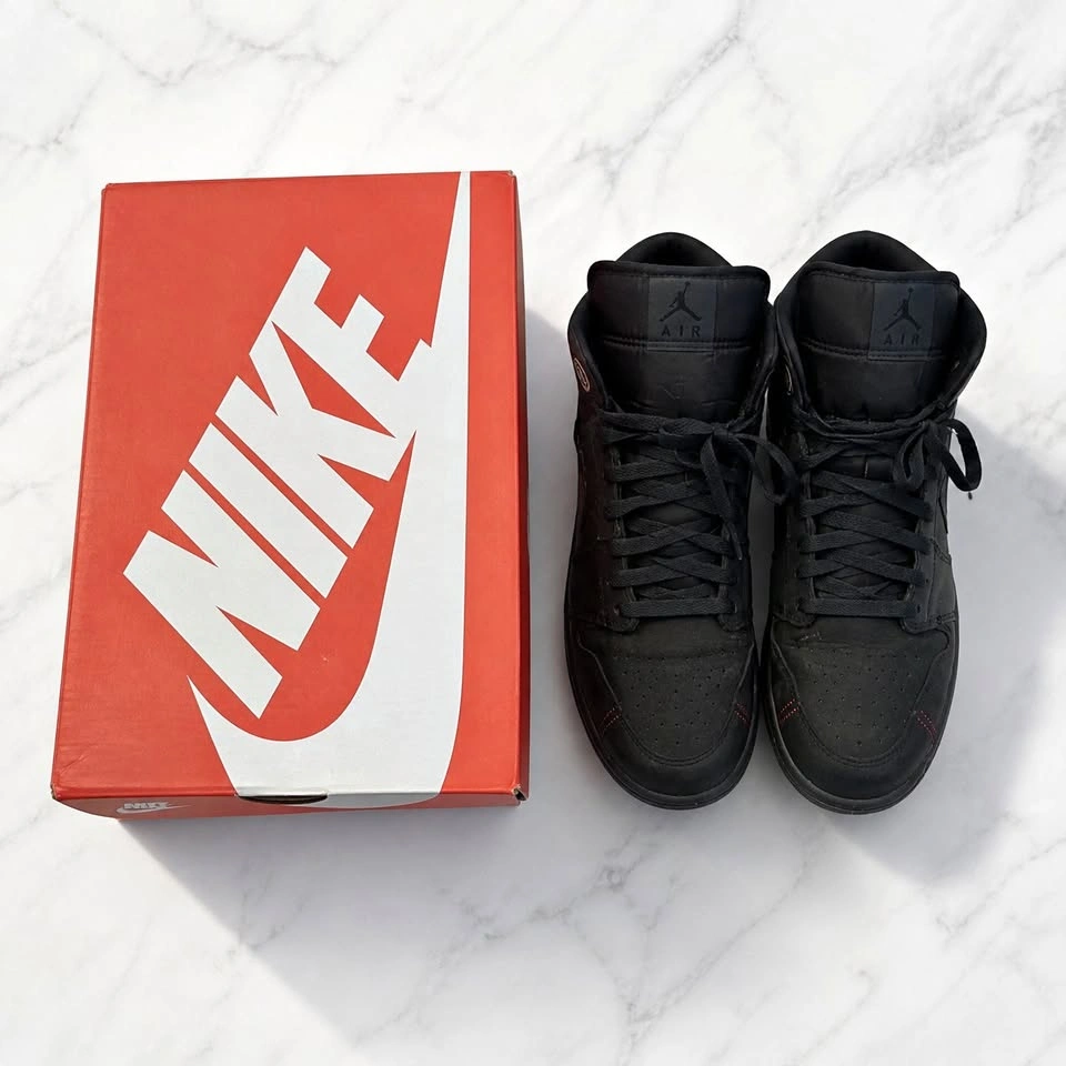 Air Jordan 1 Mid Triple Black – Size 11 – With Box