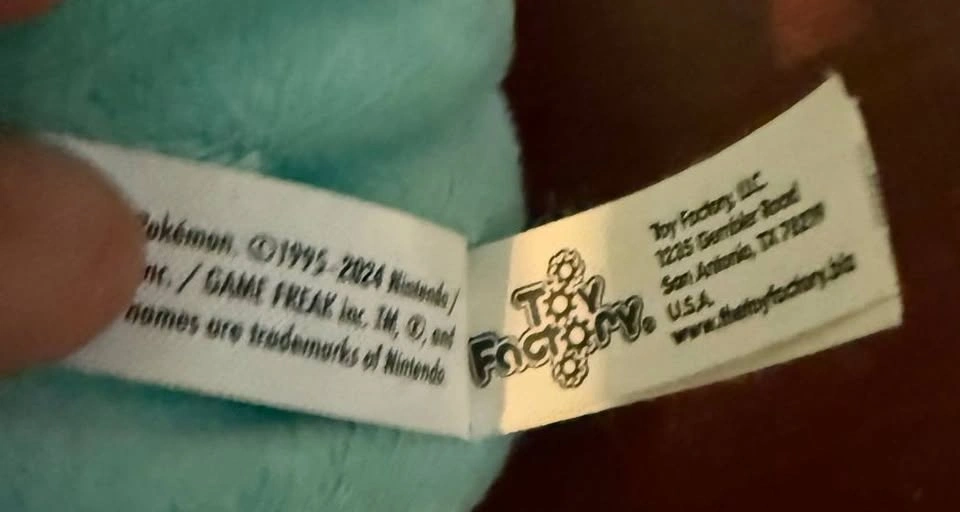 Pokémon Bulbasaur Face Pillow Plush (Official) - photo 4
