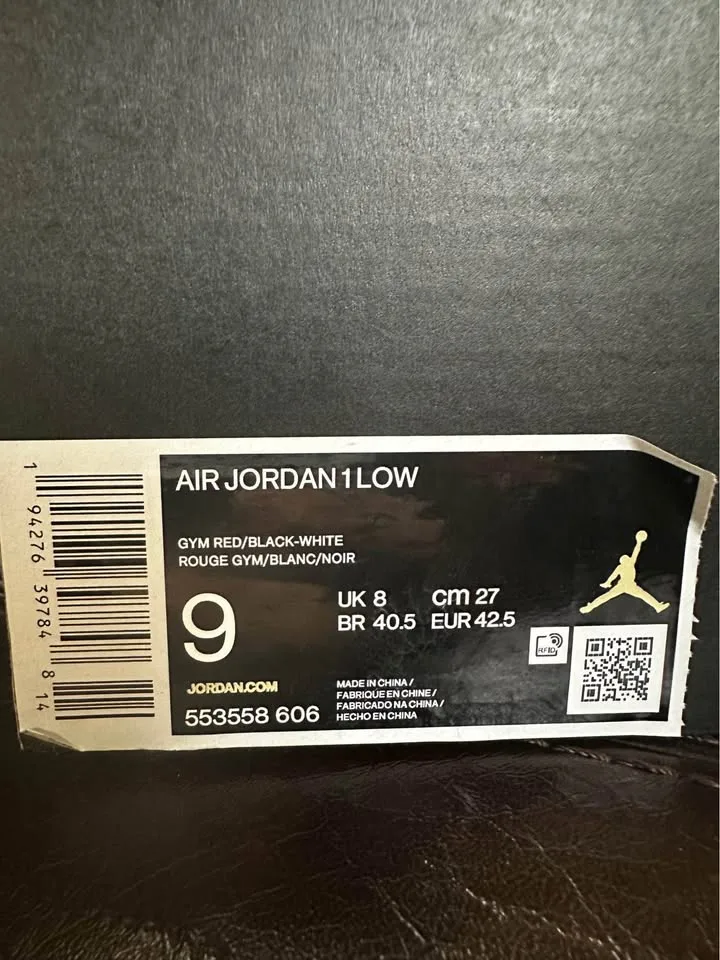 Air Jordan 1 Low Mens Size 9. Cash Only. Pickup Aurora image indicator(3)