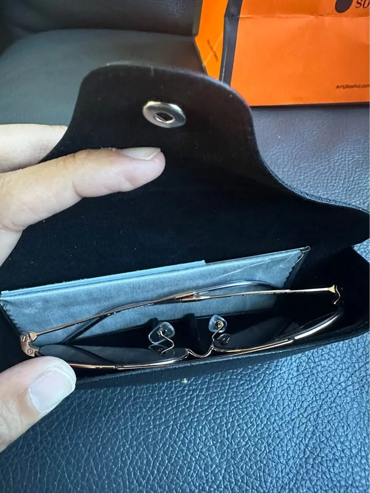 Ray-Ban Sunglasses with Case. Cash Only. Pickup Aurora. image indicator(2)