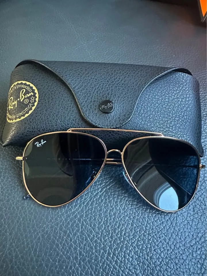 Ray-Ban Sunglasses with Case. Cash Only. Pickup Aurora. image indicator(3)