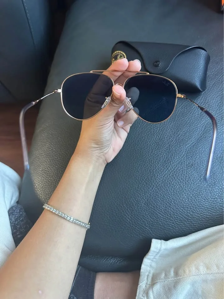 Ray-Ban Sunglasses with Case. Cash Only. Pickup Aurora. image indicator(5)