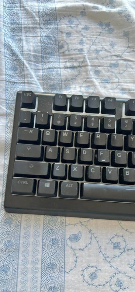 SteelSeries Apex 3 Gaming Keyboard