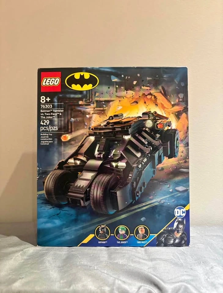 LEGO Batman Tumbler vs. Two-Face & The Joker 76303