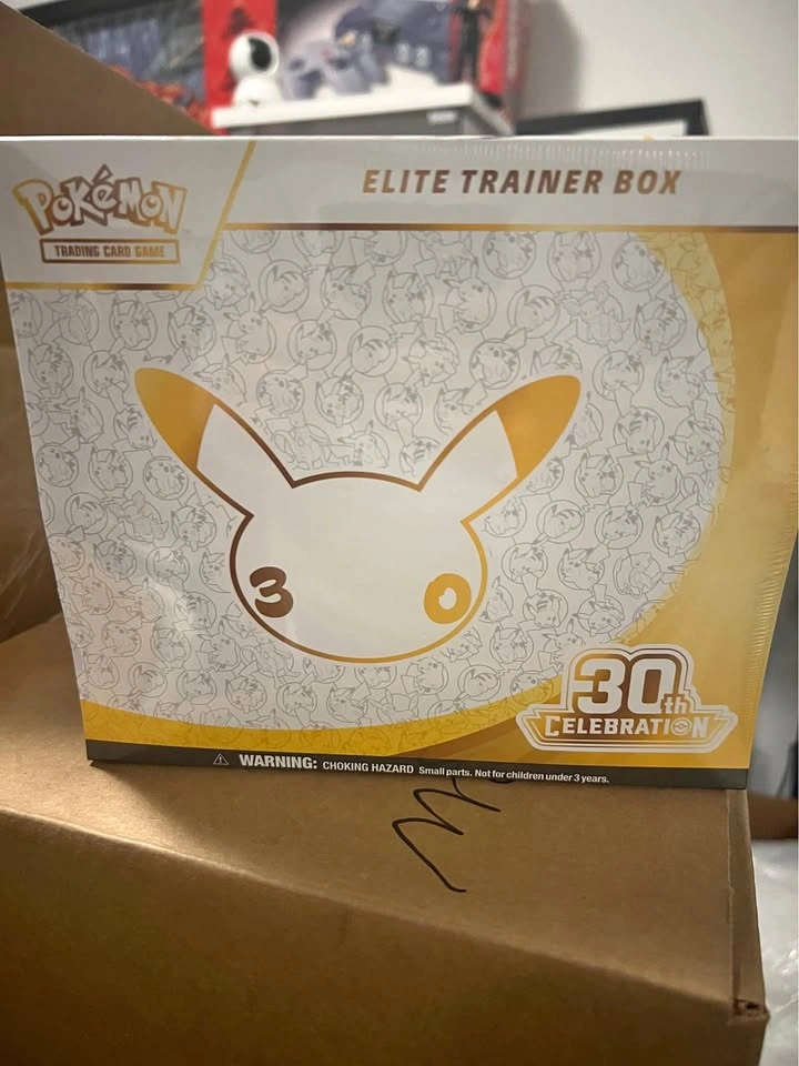 Pokemon 30th anniversary ETBs