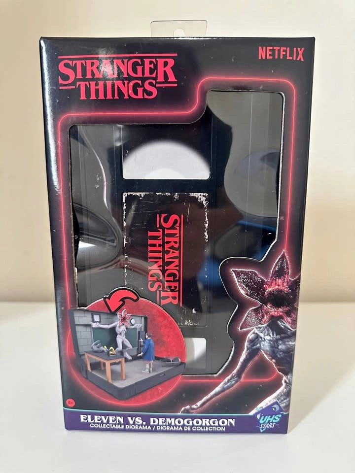 STRANGER THINGS VHS DIORAMA - (SEALED) - photo 2