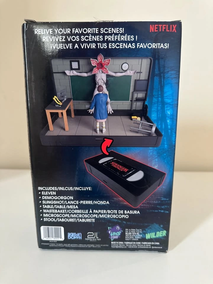 STRANGER THINGS VHS DIORAMA - (SEALED) - photo 4