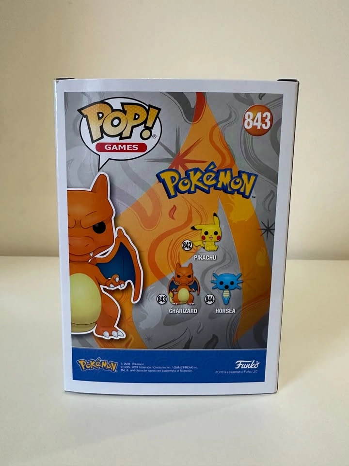 Pokémon - Charizard Funko Pop! - photo 4