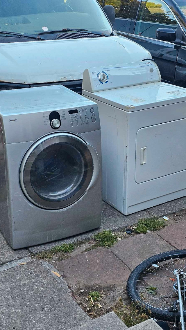Kenmore Dryer - For Parts - photo 2